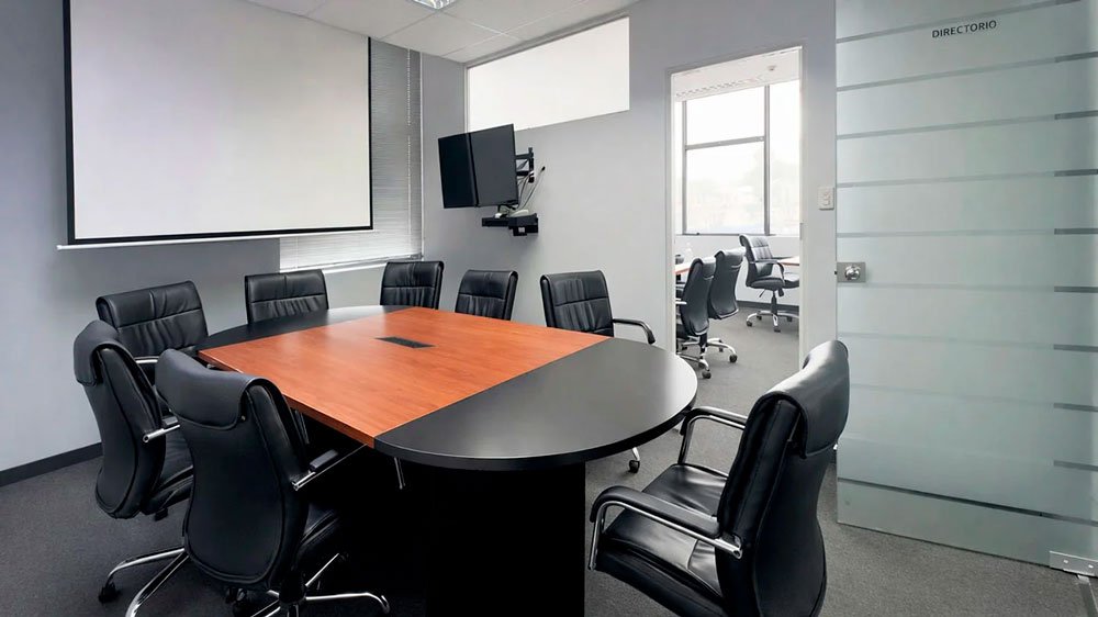 Oficina privada en Santiago de Surco para empresas en Lima